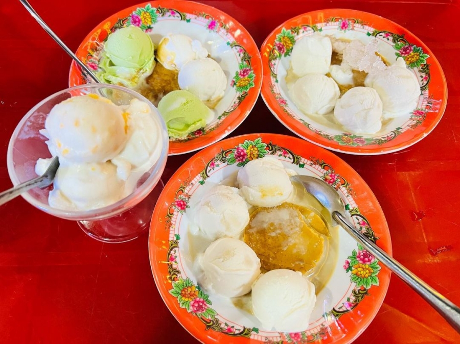Best Street Food In Tuy Hoa: Kem Nhan